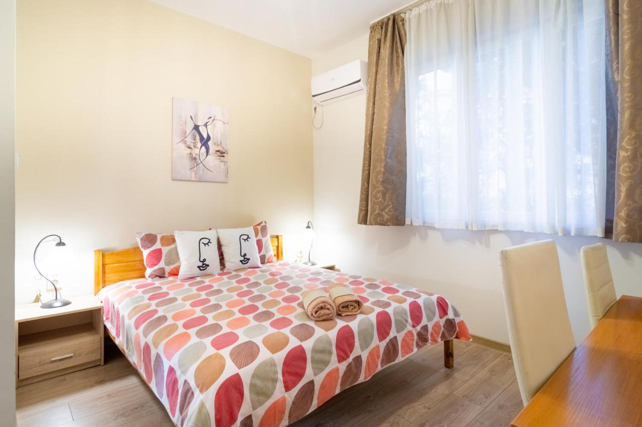 Madrid 2Bdr W Free Parking Near Metro, Serdika Mall Sofya Dış mekan fotoğraf