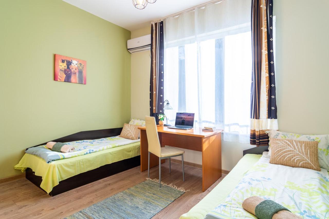 Madrid 2Bdr W Free Parking Near Metro, Serdika Mall Sofya Dış mekan fotoğraf